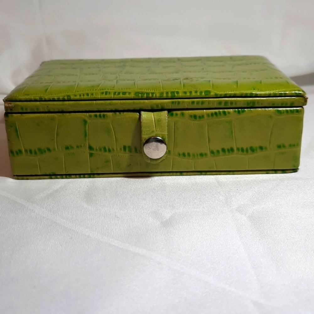 Casual Corner Vintage Jewelry Box